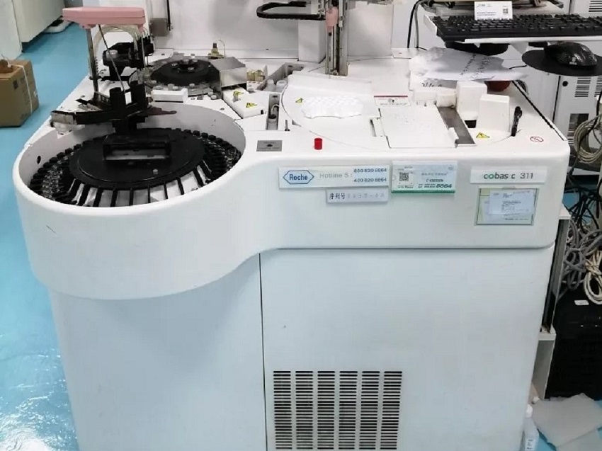 水思源檢驗科純水設(shè)備