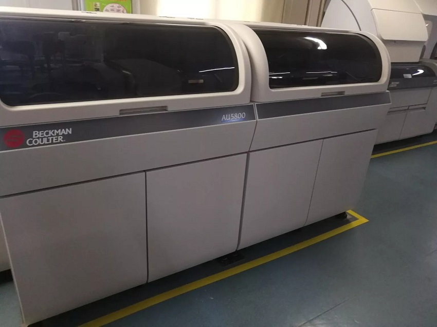 水思源檢驗科純水設(shè)備