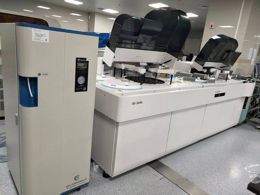 水思源檢驗(yàn)科純水設(shè)備