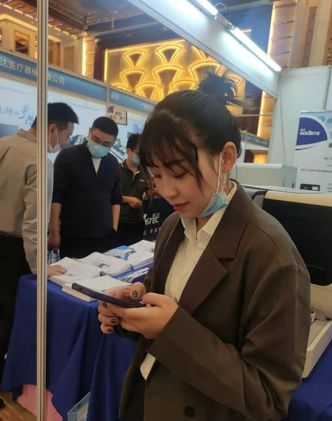 水思源——優(yōu)秀團(tuán)隊經(jīng)理“蓉姐”