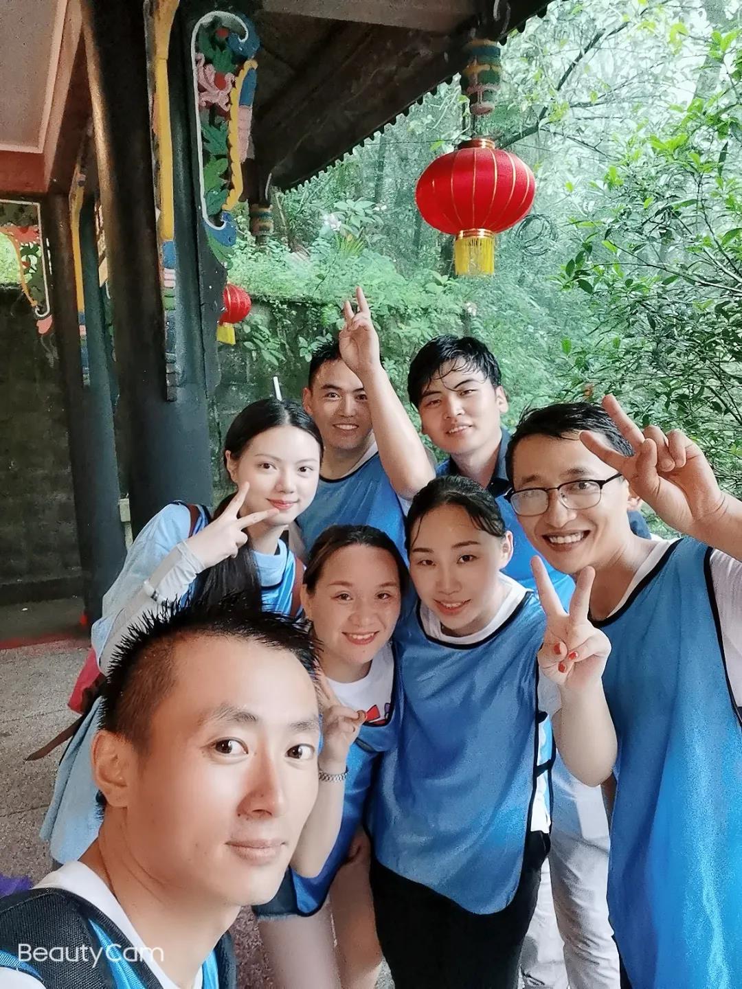 水思源——優(yōu)秀團(tuán)隊經(jīng)理“蓉姐”